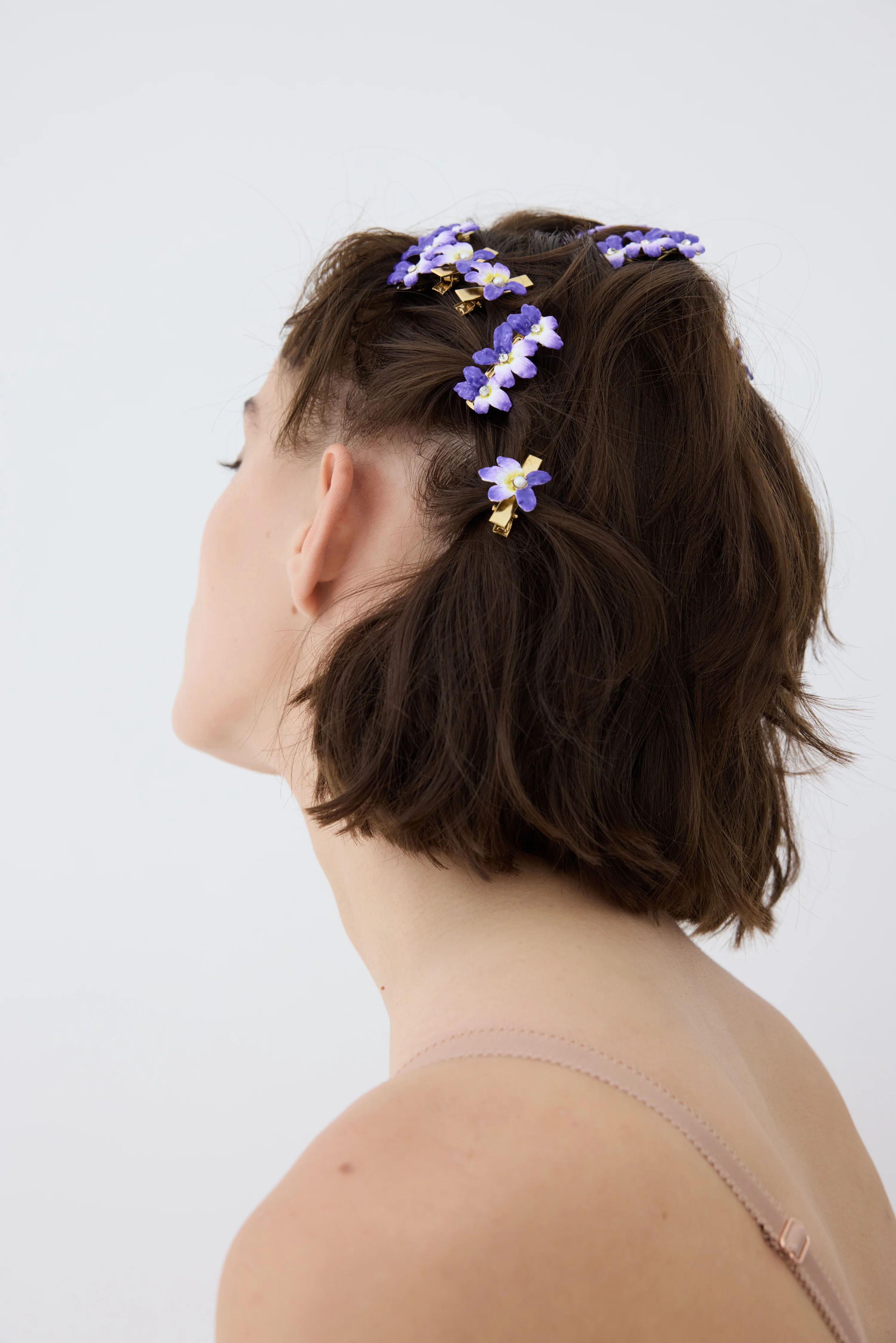 Barrette pour cheveux violette et perle de culture - Image 2