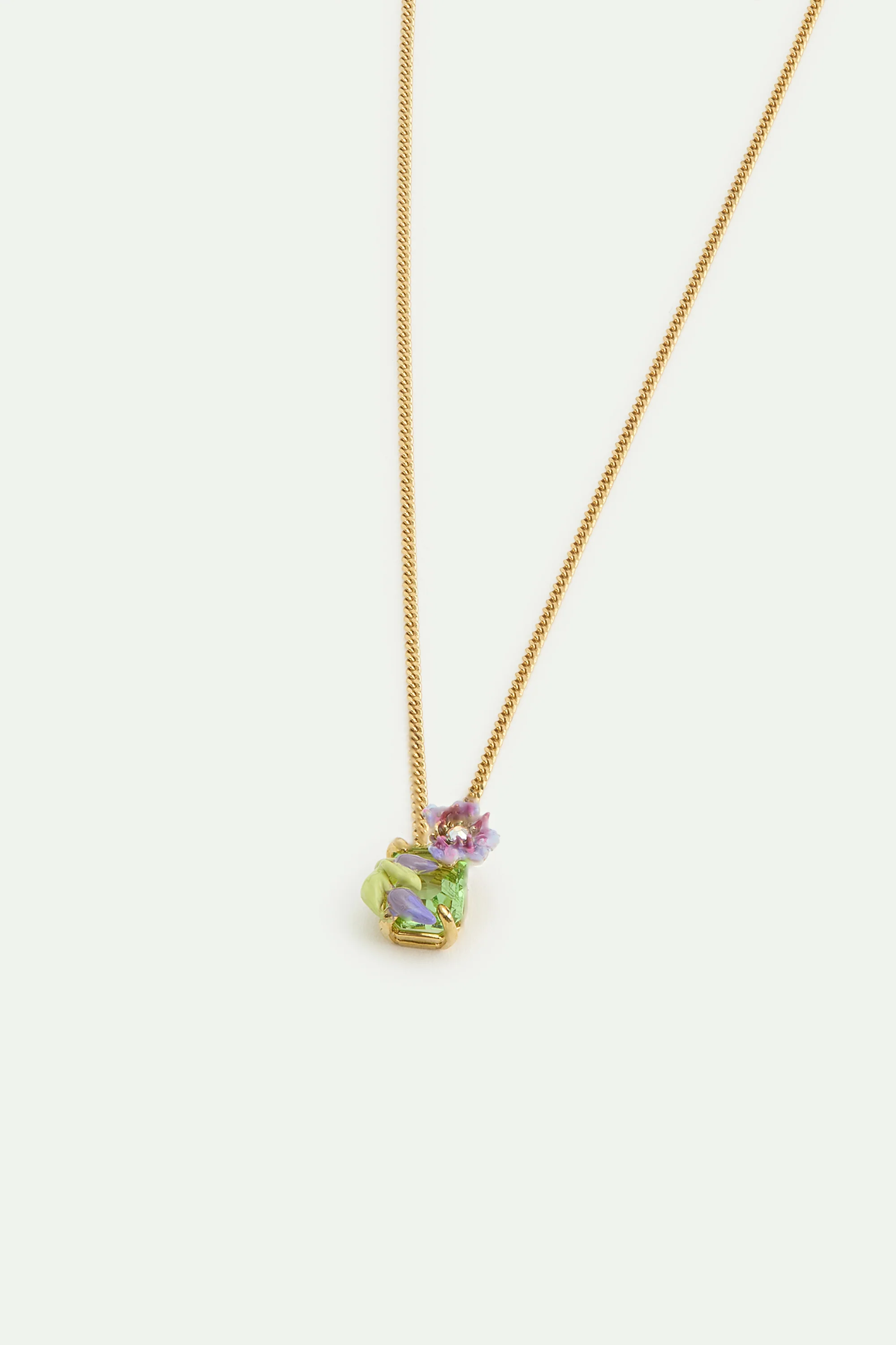 Colier pendentif clématite violette, cristal taille émeraude vert et glycine violette - Image 2