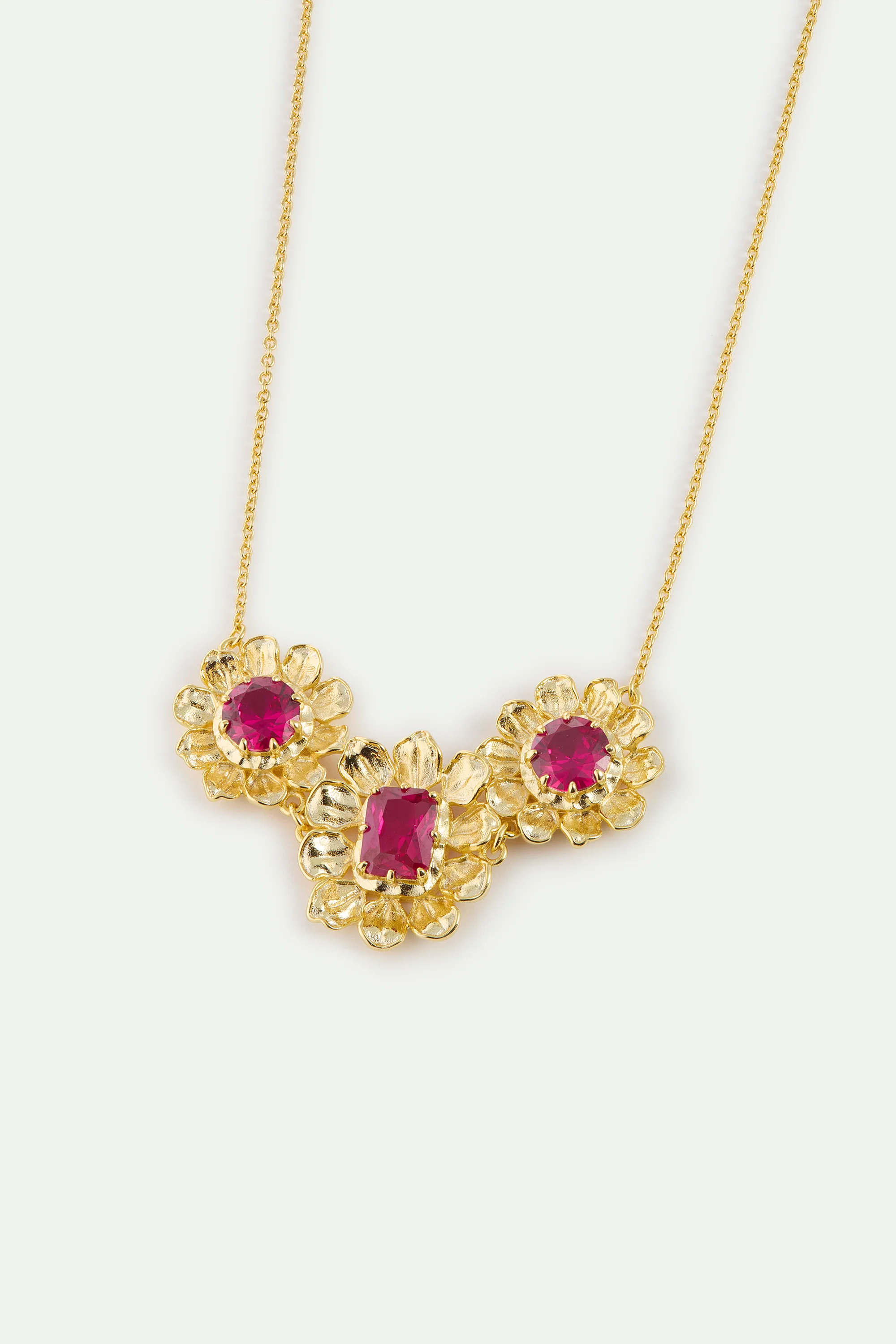 Collier plastron anémones dorées et pierres roses - Image 3