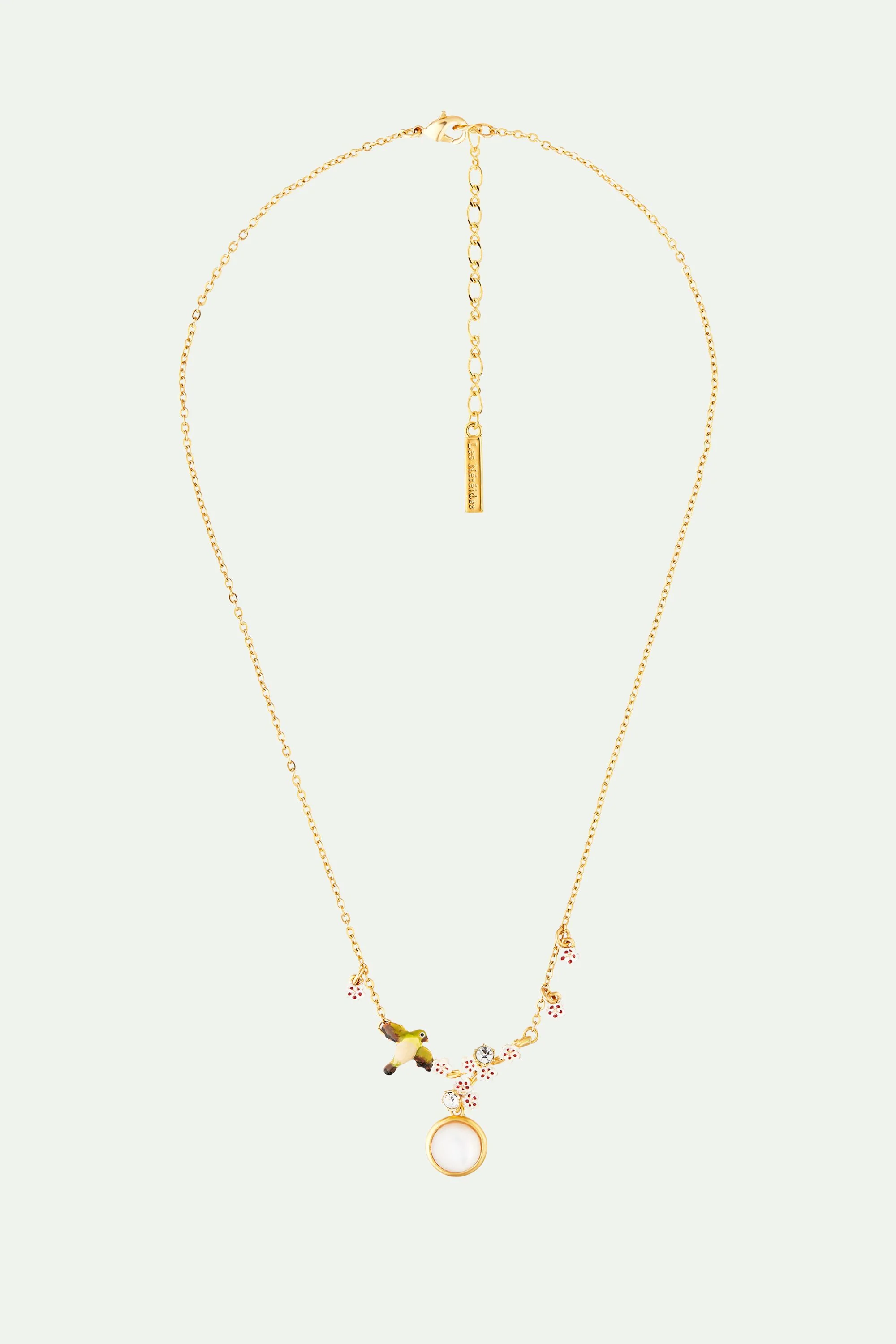 Collier plastron cabochon de nacre, oiseau, fleur de cerisier et cristaux - Image 2