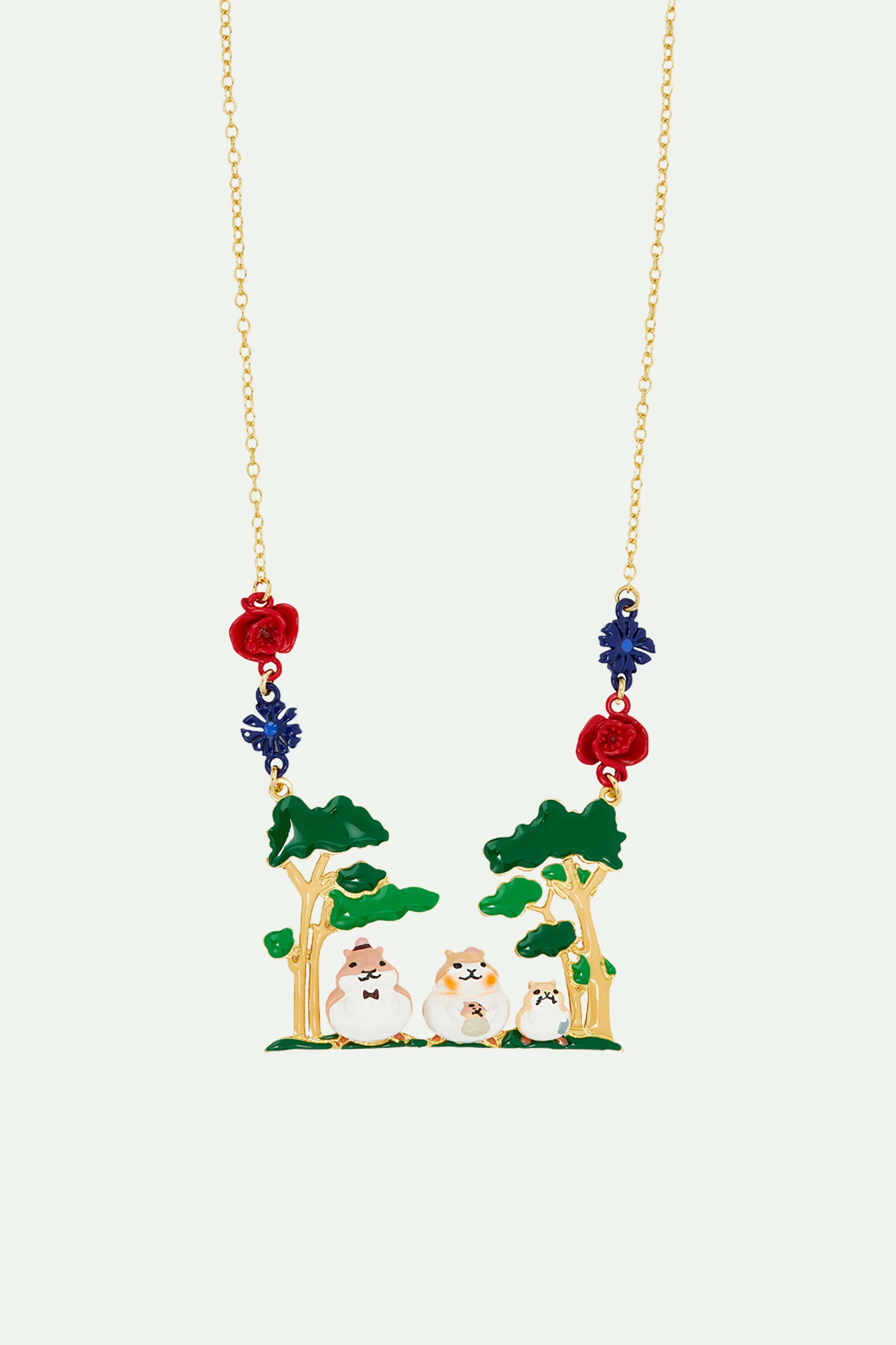 Collier plastron famille d'hamsters en forêt