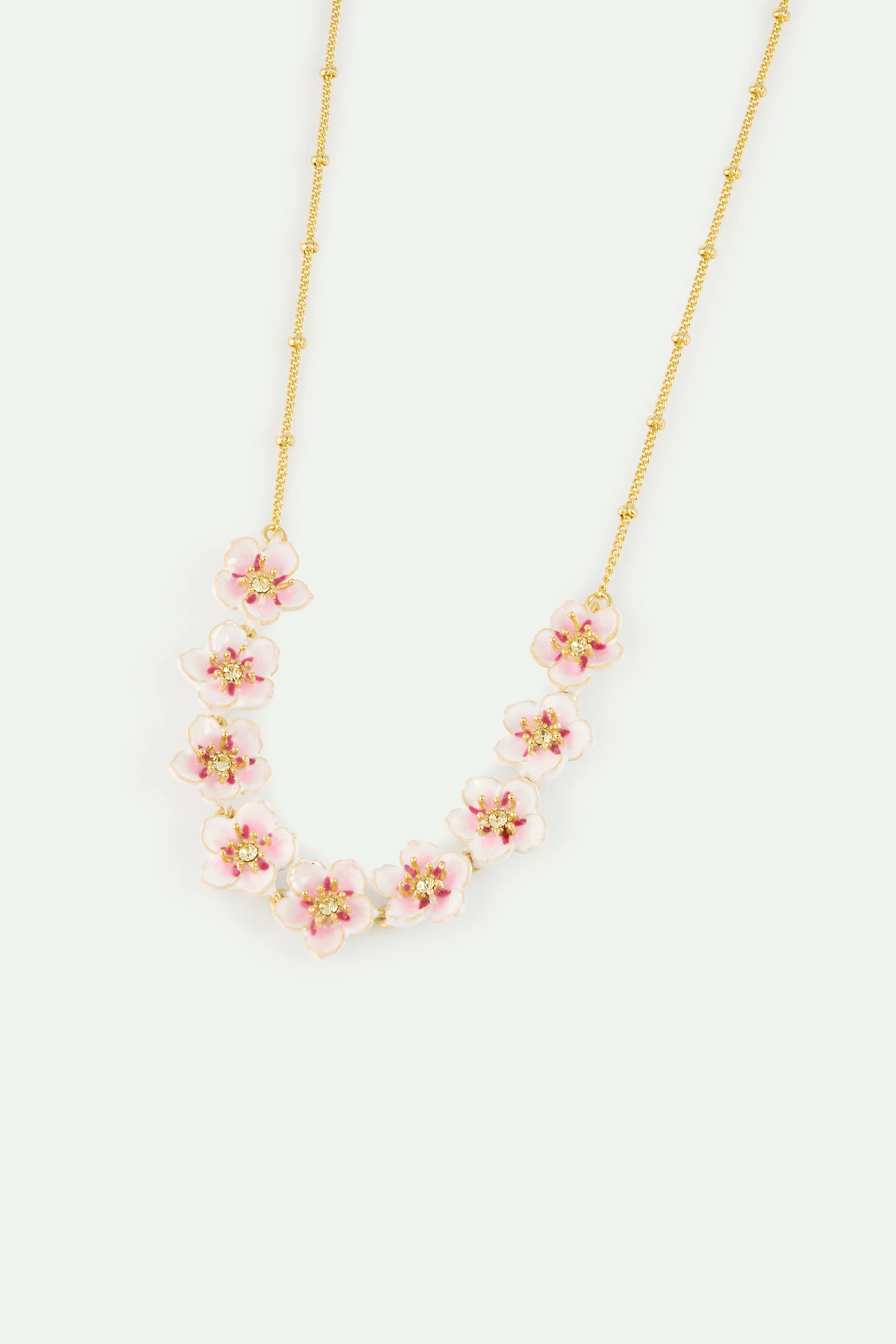 Collier plastron mini fleurs blanches de cerisier - Image 3